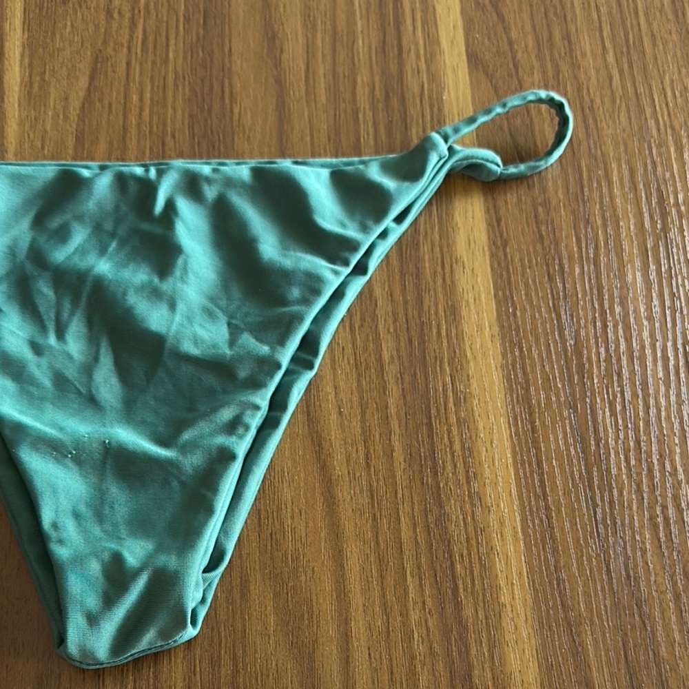 EUC Olive Green String Bikini 🧜‍♀️ - Picture 4 of 6